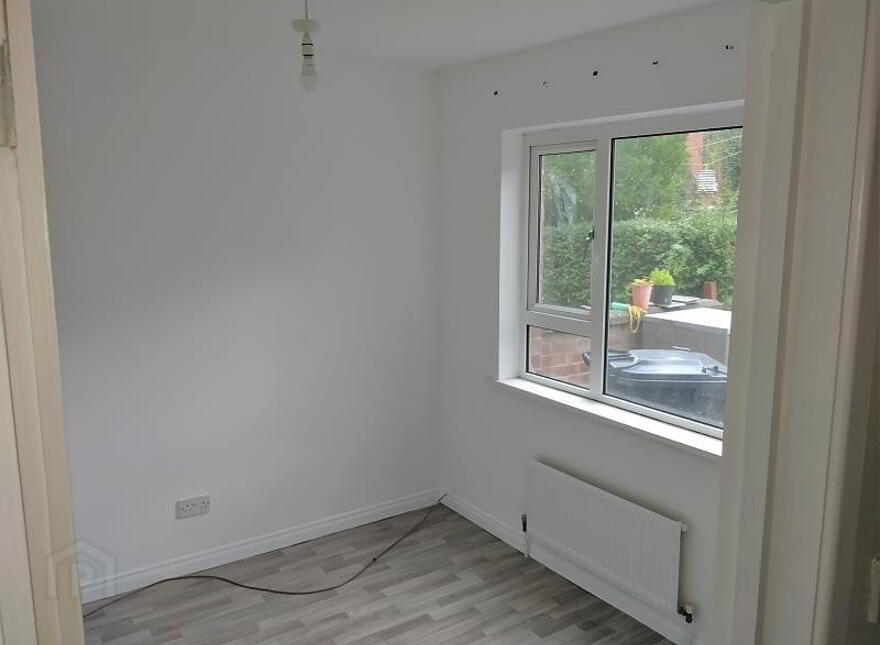 Lisburn Road, Belfast, BT9 6GF