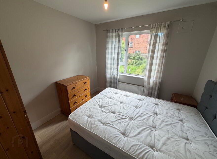 Lisburn Road, Belfast, BT9 6GF