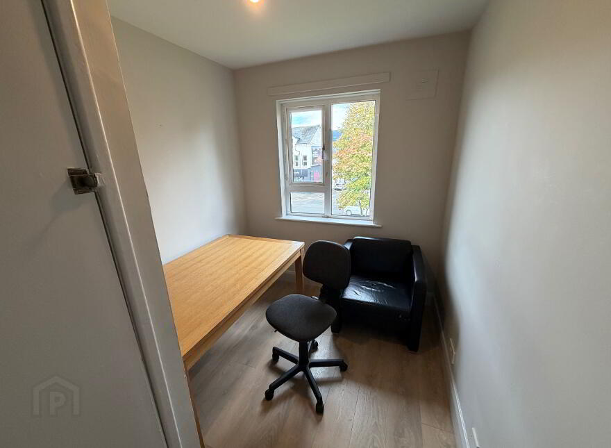 Lisburn Road, Belfast, BT9 6GF