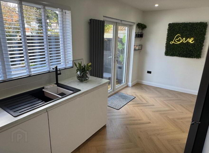 5 Oakridge, Lurgan, BT66 8PD