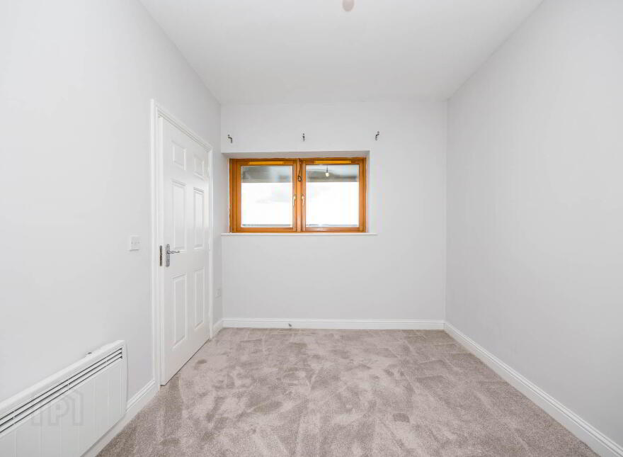 16 Seagrave Square, Castle Street, Ashbourne, A84YY98
