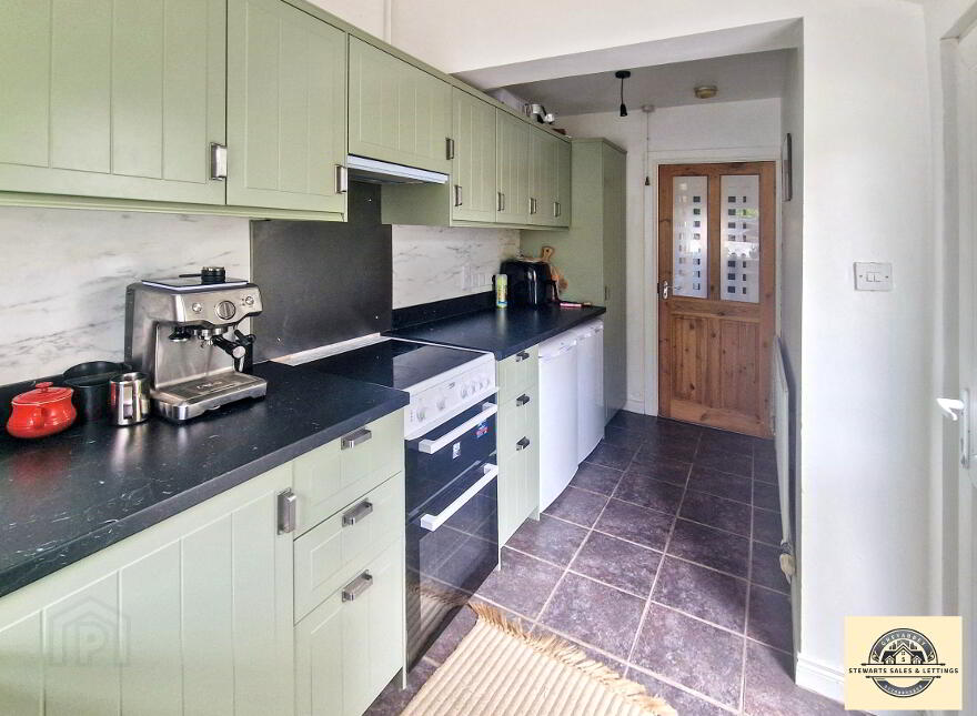 19 Comber Road, Dundonald, BT16 2AA