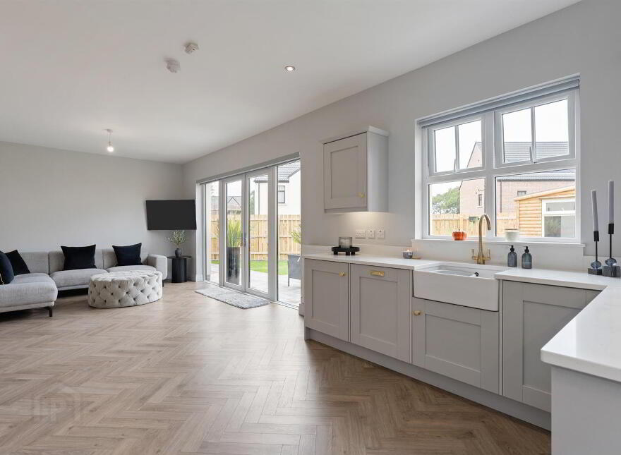 12 Cloughan View Crescent, Ballyclare, BT39 8AF