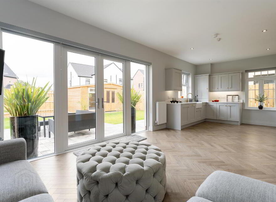12 Cloughan View Crescent, Ballyclare, BT39 8AF
