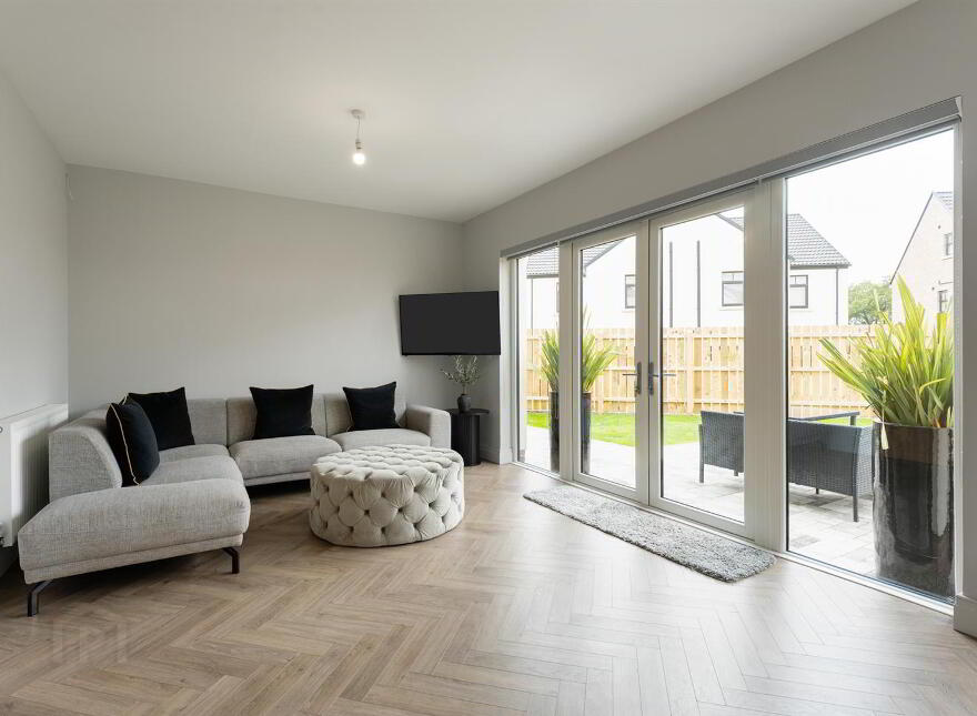 12 Cloughan View Crescent, Ballyclare, BT39 8AF