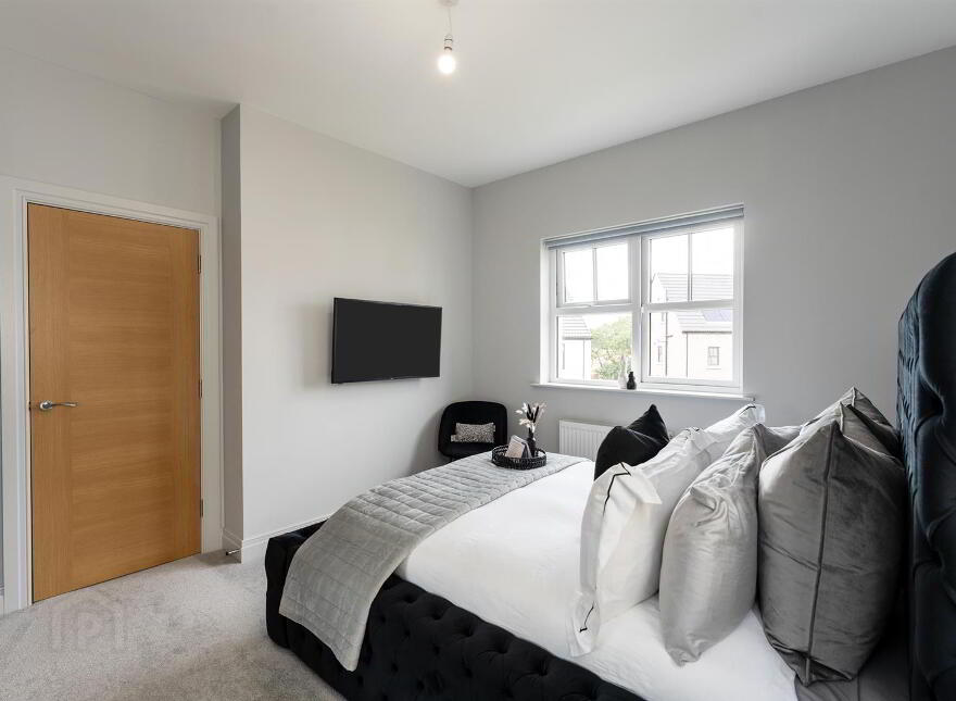 12 Cloughan View Crescent, Ballyclare, BT39 8AF