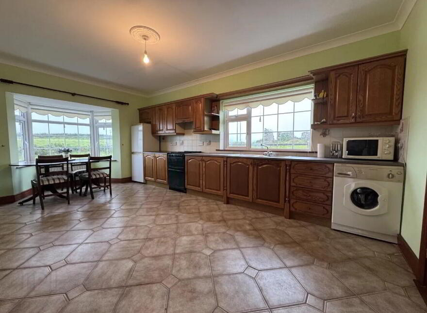 Emlybeg South, Belmullett, Ballina, F26R2R7