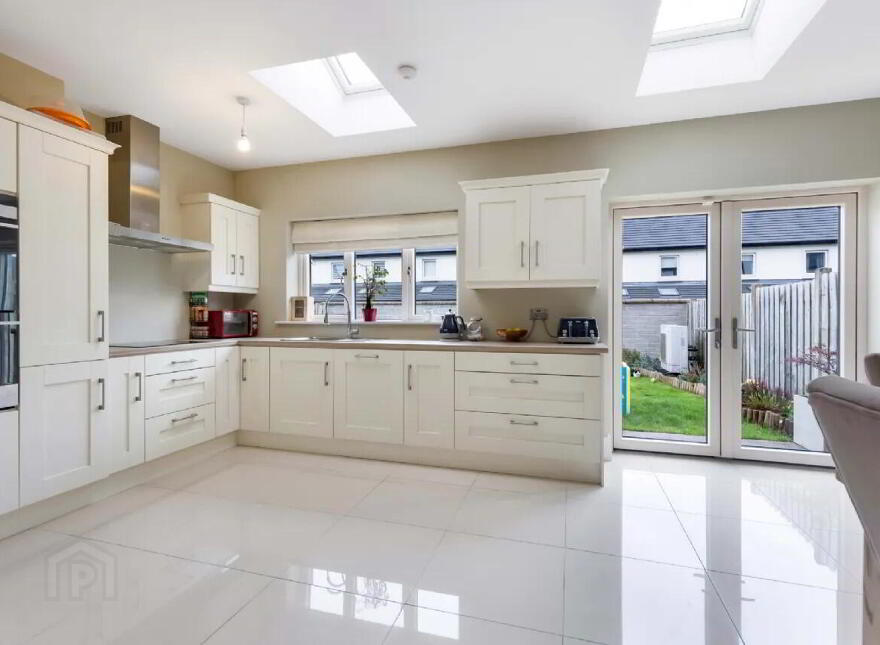 16 Castle Park, Killycard, Castleblayney, A75W304