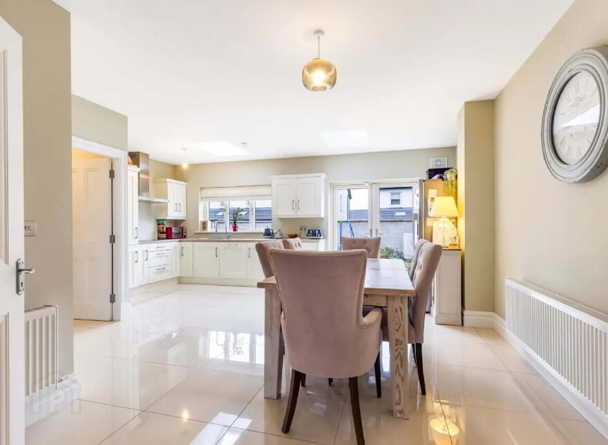 16 Castle Park, Killycard, Castleblayney, A75W304