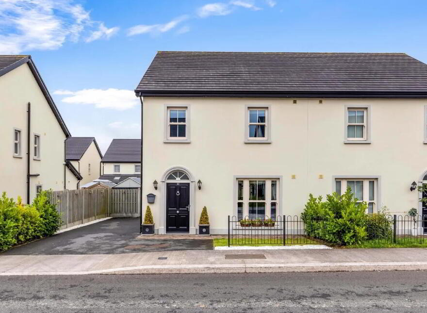 16 Castle Park, Killycard, Castleblayney, A75W304