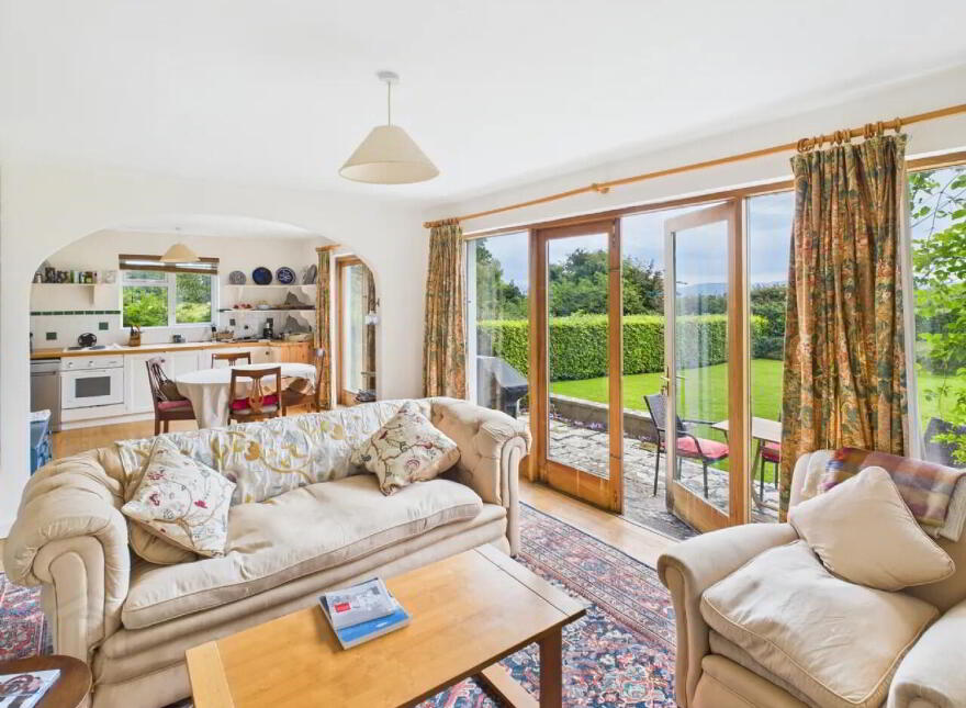 Urra, Puckane, Nenagh, E45X472