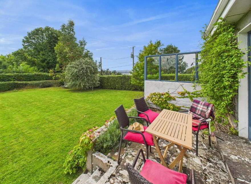 Urra, Puckane, Nenagh, E45X472