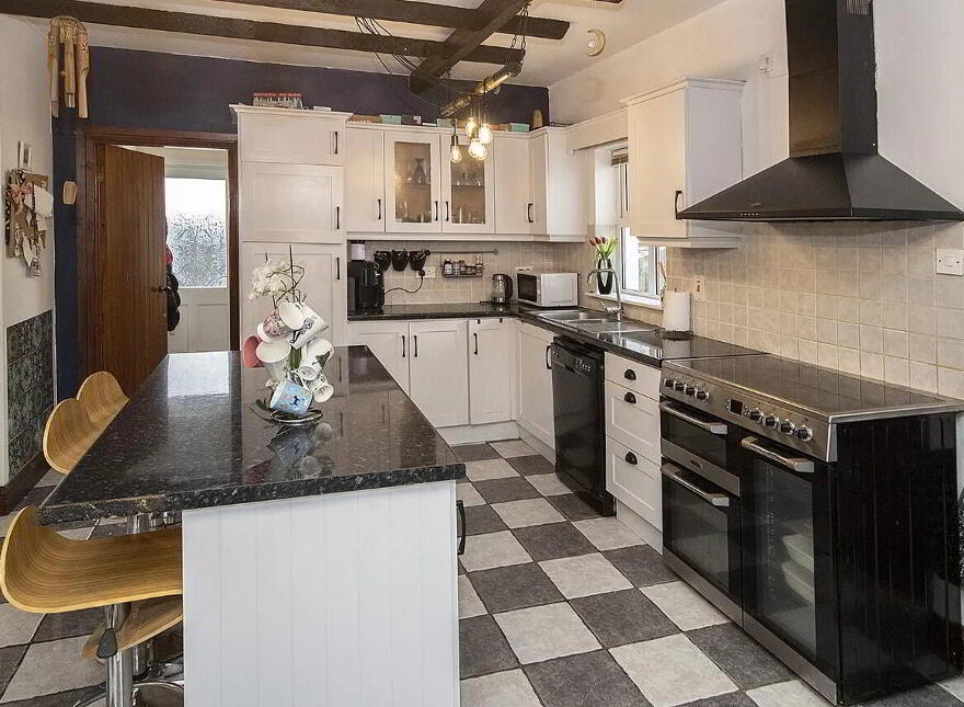 2 Landsend, Abbeyside, Dungarvan, X35H603