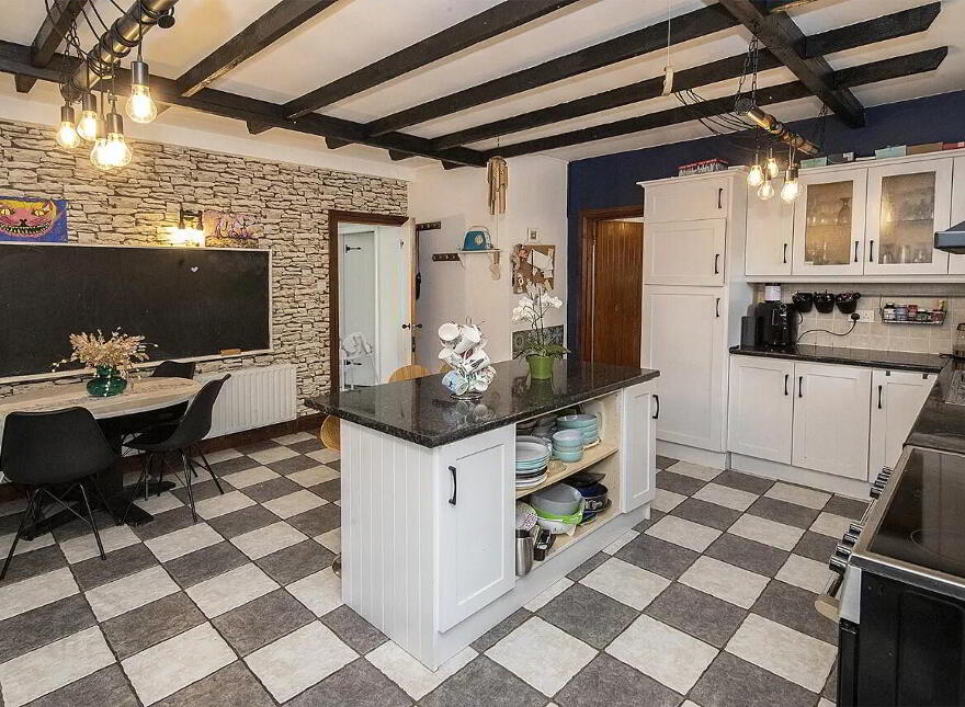 2 Landsend, Abbeyside, Dungarvan, X35H603