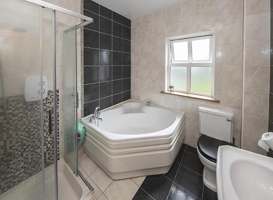 2 Landsend, Abbeyside, Dungarvan, X35H603