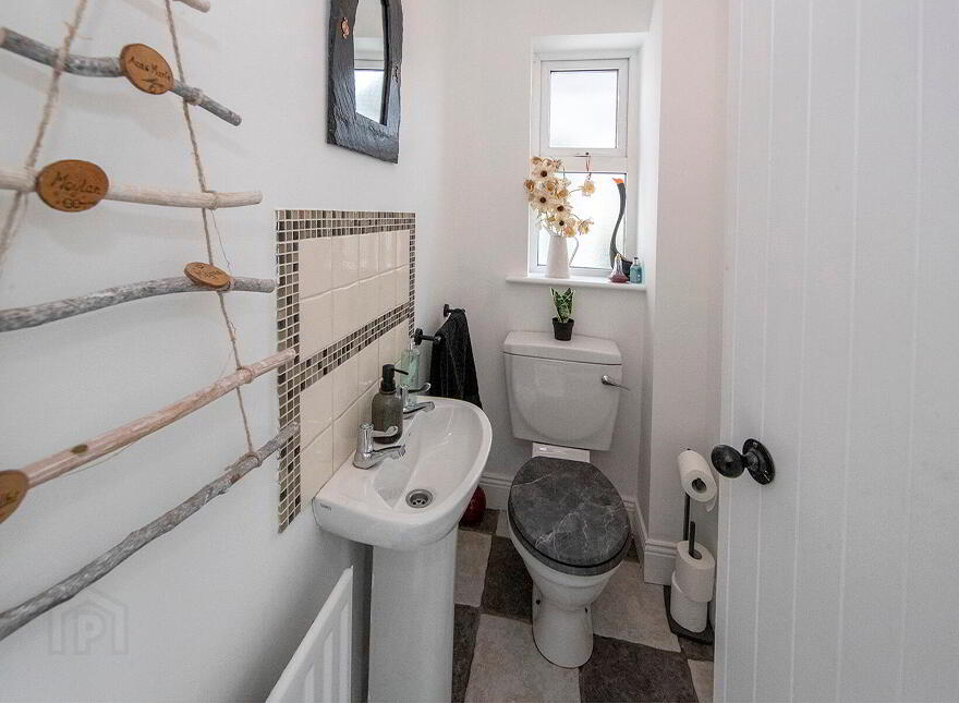 2 Landsend, Abbeyside, Dungarvan, X35H603