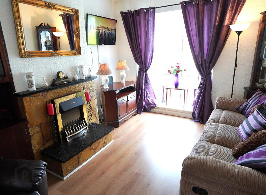 Rose Cottage, 59 Tradaree Court, Shannon, Clare