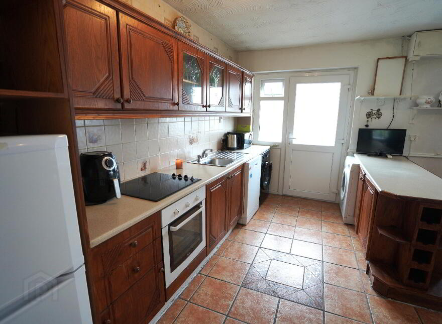 Rose Cottage, 59 Tradaree Court, Shannon, Clare