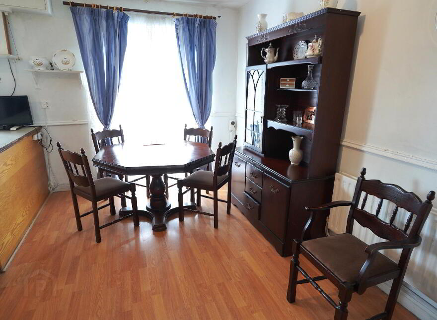Rose Cottage, 59 Tradaree Court, Shannon, Clare