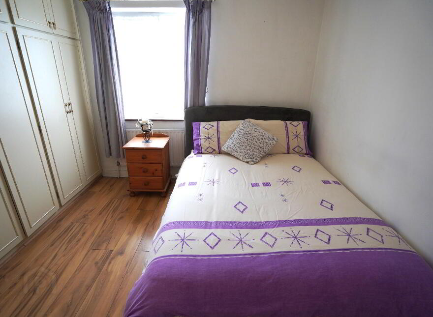 Rose Cottage, 59 Tradaree Court, Shannon, Clare