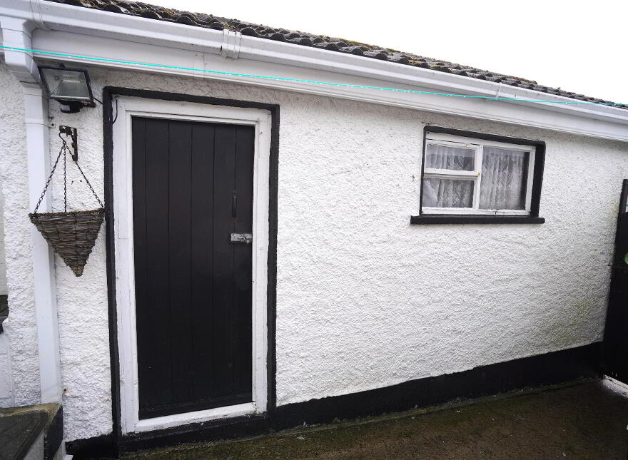 Rose Cottage, 59 Tradaree Court, Shannon, Clare