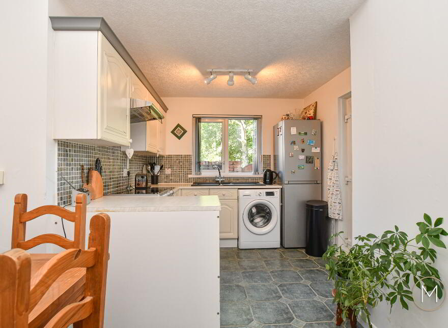 92 Riverside, Antrim, BT41 4BL