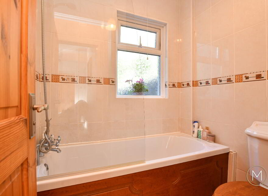 92 Riverside, Antrim, BT41 4BL