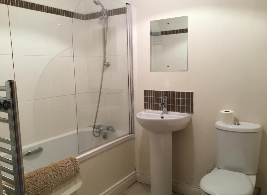 80 Eglantine Avenue, Belfast, BT9 6EU