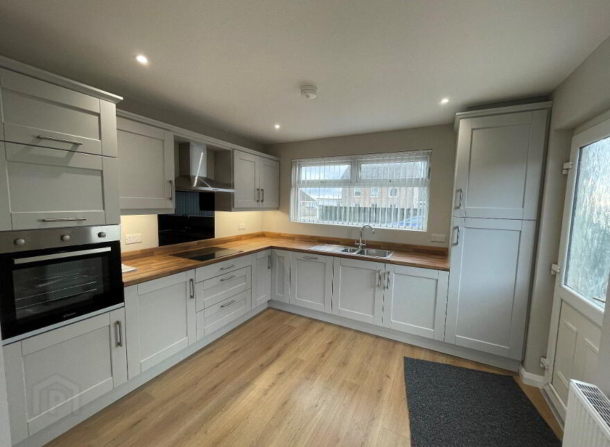 85a Belfast Road, Carrickfergus, BT38 8BY