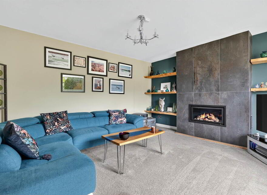 25 Millars Forge, Dundonald, Belfast, BT16 1UT