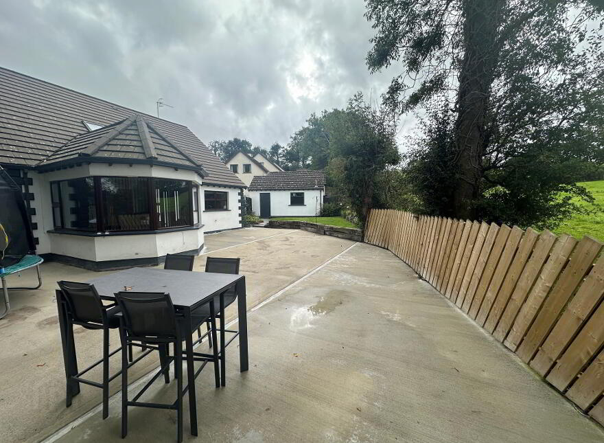 37 Hawthorn Hill, Kinallen, BT25 2HY