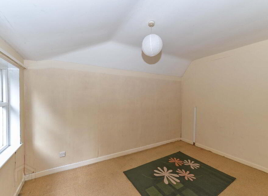 Flat 5, 1 Sandown Park, Belfast, BT5 6JP