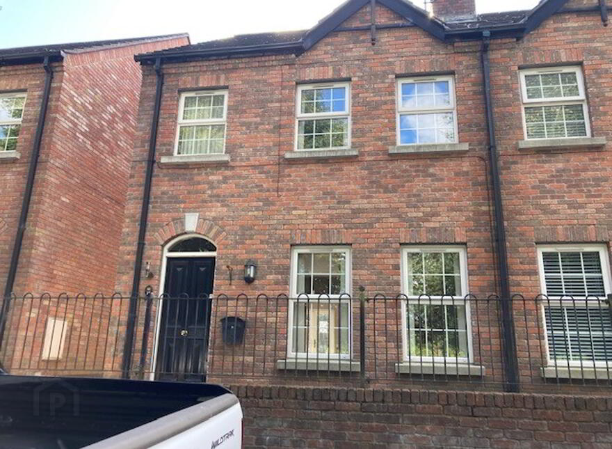 10 Laurel Mews, Dromore, BT25 1FP photo