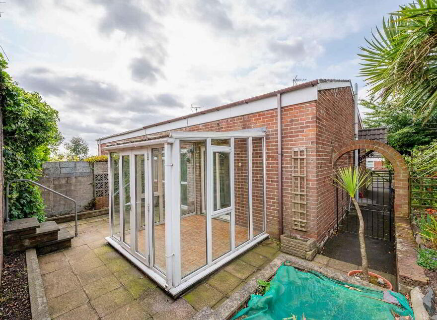 1 Rostrevor Close, Bangor, BT19 1AF