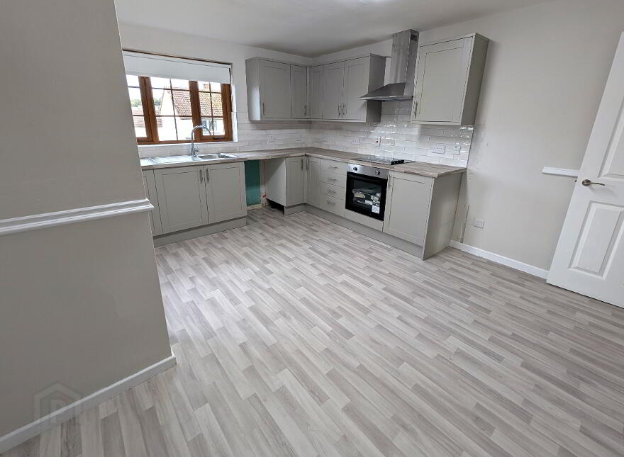 8 Woodview Park, Tandragee, BT62 2DD