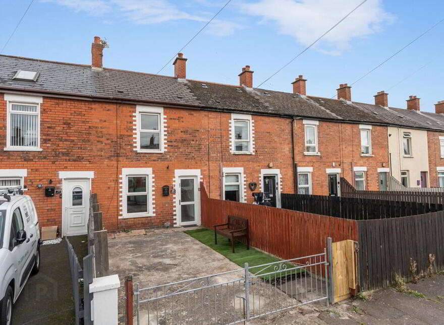 27 Parkgate Gardens, Belfast, BT4 1ES