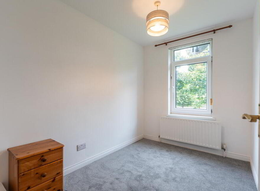 27 Parkgate Gardens, Belfast, BT4 1ES