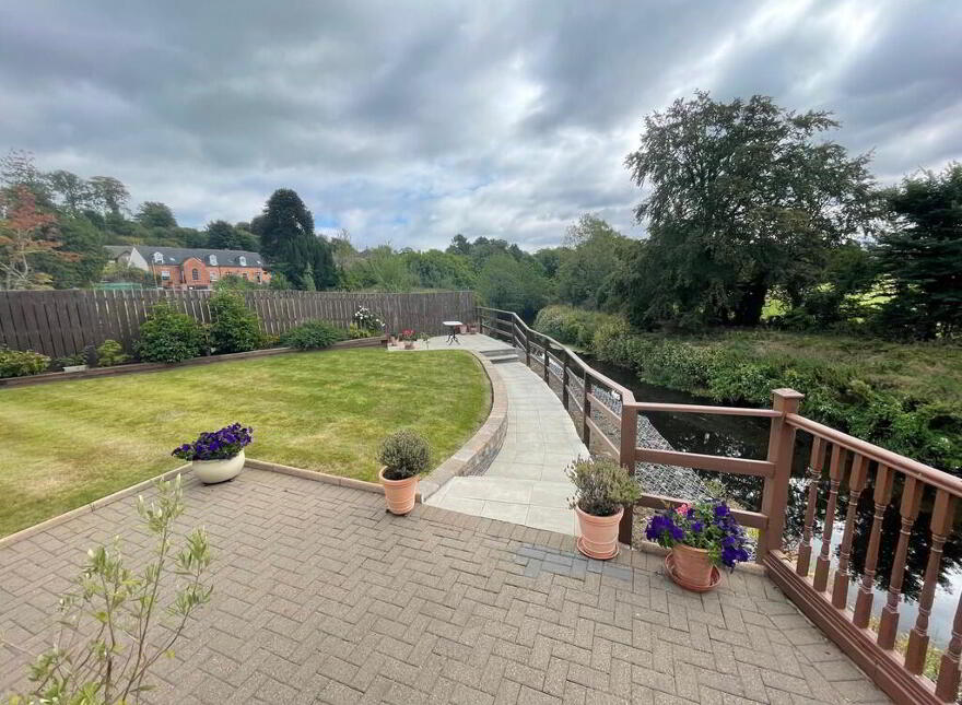 18 Linen Mill Grove, Edenderry, Belfast, BT8 8GX