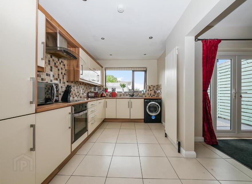 6 Cregagh Park East, Upper Cregagh Road, Belfast, BT6 9LG