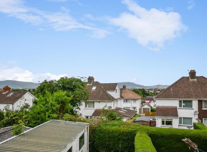 6 Cregagh Park East, Upper Cregagh Road, Belfast, BT6 9LG