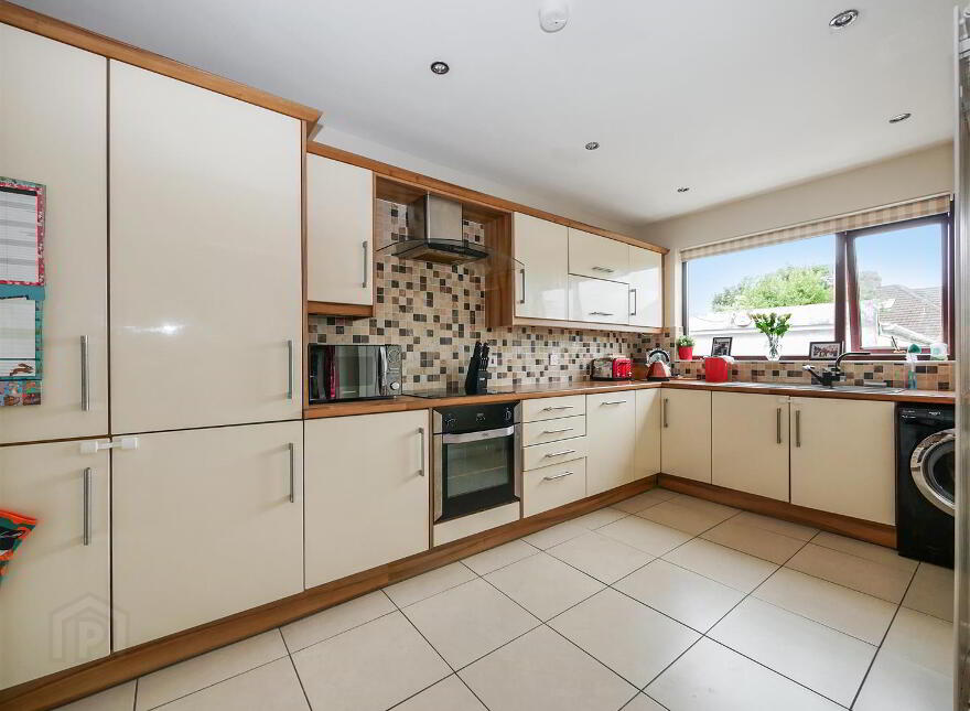 6 Cregagh Park East, Upper Cregagh Road, Belfast, BT6 9LG