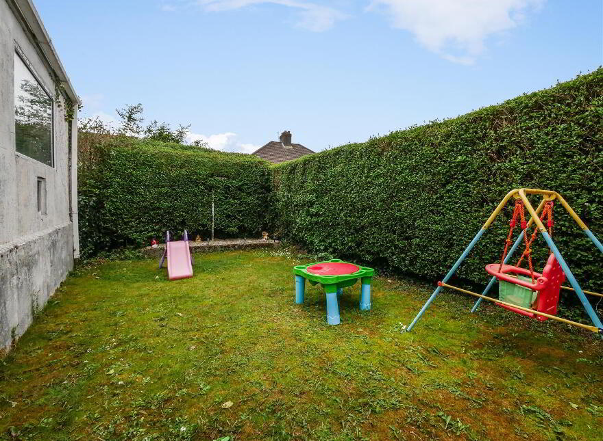 6 Cregagh Park East, Upper Cregagh Road, Belfast, BT6 9LG