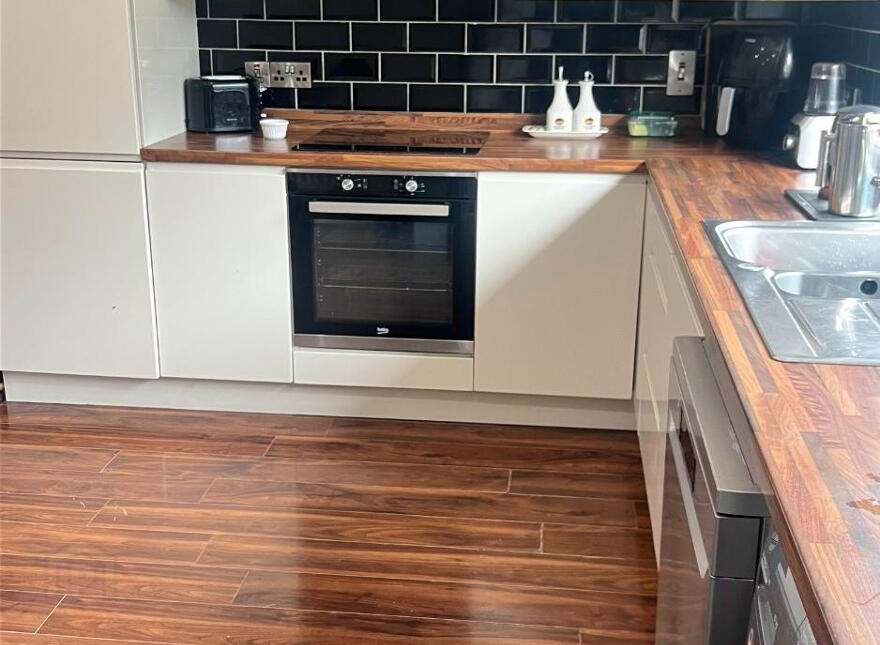 21 Essmore, Bridal Hill, Warrenpoint, BT34 3PE