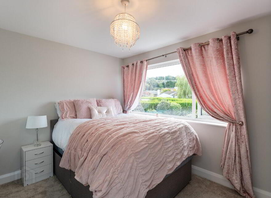 12 Invergarry Avenue, Holywood, BT18 0ND