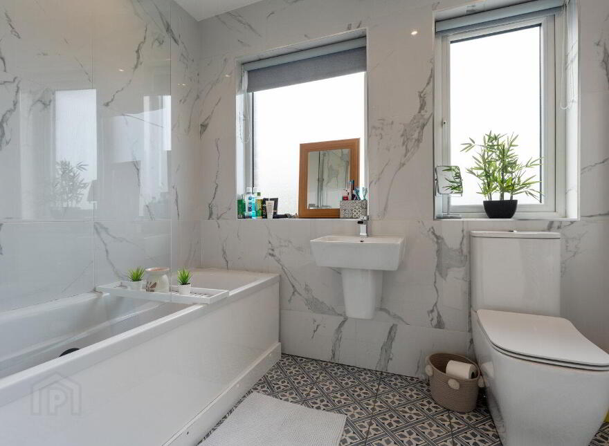 12 Invergarry Avenue, Holywood, BT18 0ND