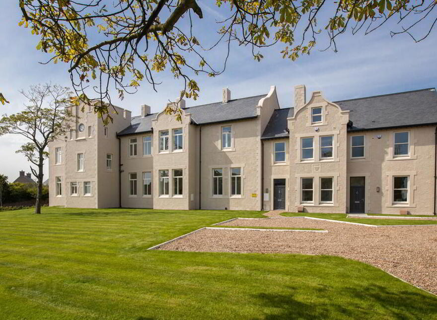 Apartment 6 35 College Green, College Avenue, Bangor, BT20 5FA photo