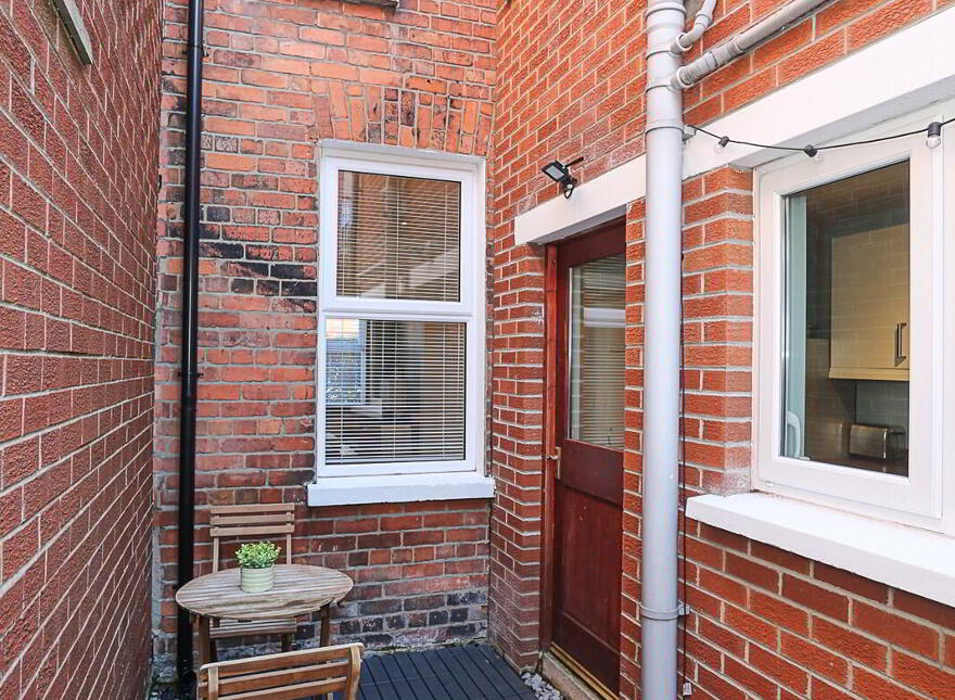 23 Toronto Street, Belfast, BT6 8EQ