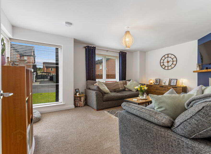 9 Haughtons Hall, Cullybackey, Ballymena, BT42 1FT
