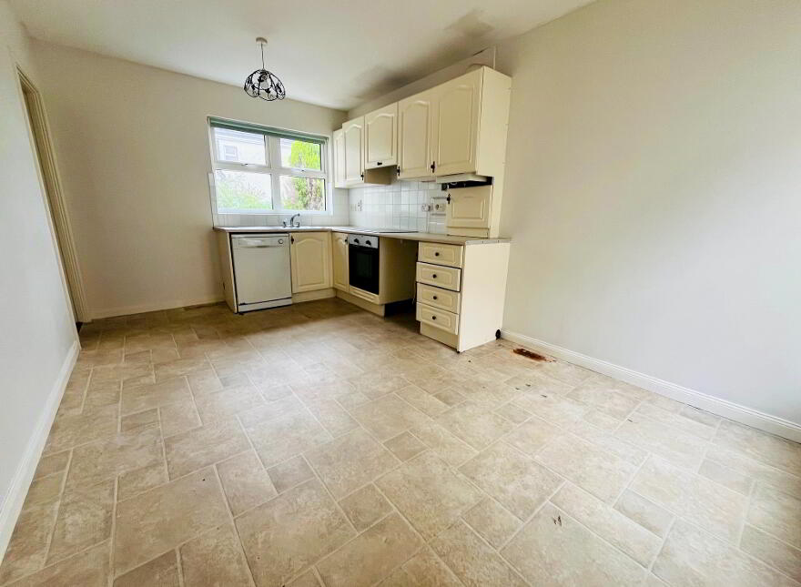 6 Castle View, Castle View Quay, Graiguecullen, Carlow Town, R93XY03