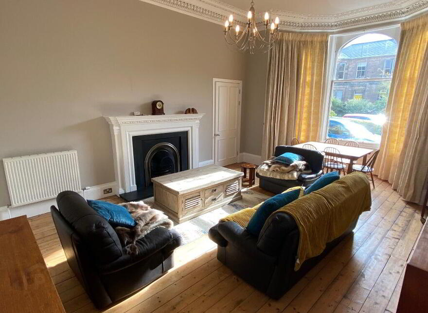 13 Chamberlain Road, Morningside, Edinburgh, EH10 4DJ